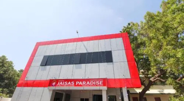 Capital O 69742 Hotel Jaisas Paradise