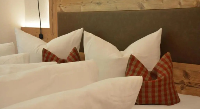Hotel Garni Alpina, Buchen Sie Hotel Damüls Bregenzerwald