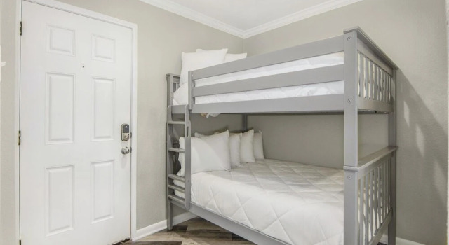 Seascape 2110 2 Bedroom Condo by RedAwning