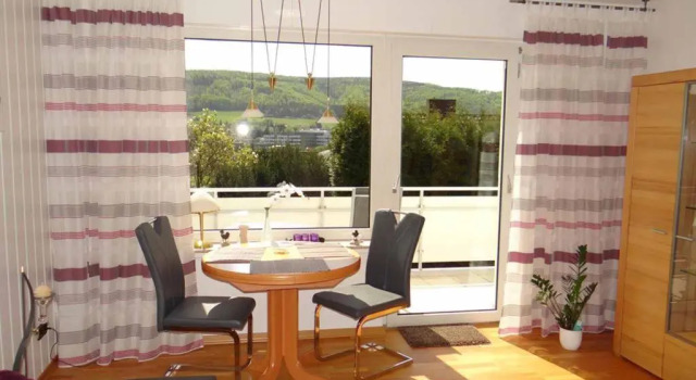 Ferienwohnungen Luttmann Ausblick pur, Varaa Hotelli Bad Pyrmont Teutoburg Forest