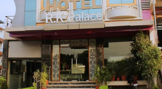 Hotel R K Palace, Забронировать Отель Отели штата Раджастхана 4 звезды, 4*