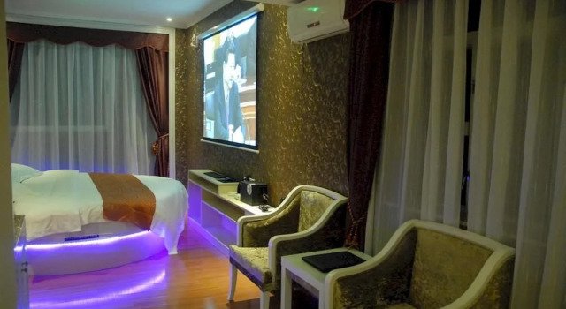 Yulongting Cinema Hotel, Rezervasyon Otel Guangdong otoparklı oteller, Otopark