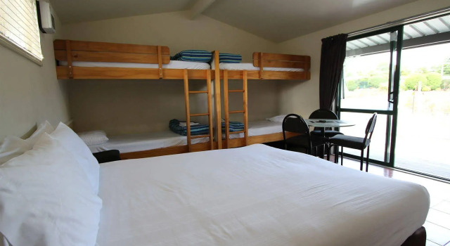 Lake Taupo Holiday Resort, Забронировать Курортный отель Отели Lake Taupo с бассейном, Бассейн