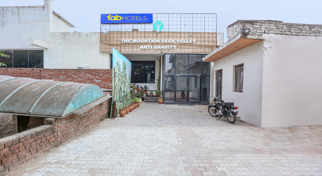 The Mountain Deer Valley by FabHotel, Varaa Hotelli Chandigarh Chandigarh Region