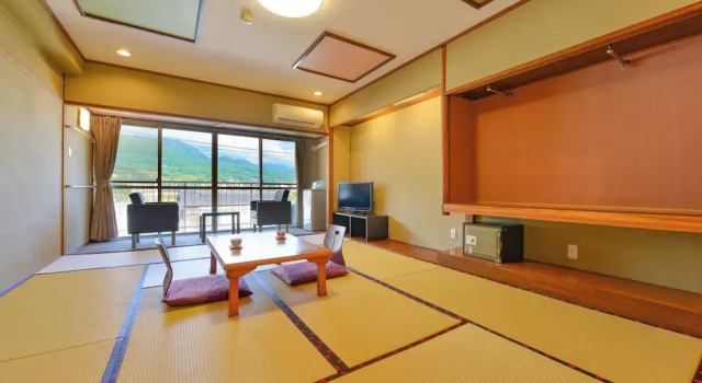 Номер Superior Ooedo Onsen Monogatari Hotel Shinko