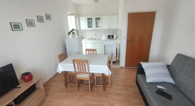 Апартаменты с 2 комнатами с балконом и с красивым видом из окна Apartment Landeka