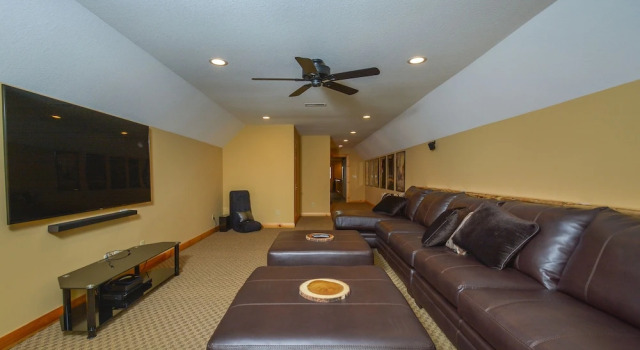 Boulder Escape 5 Bedroom House, Buchen Sie Ferienhaus Hotels in Maryland mit Parkplatz, Parkplätze