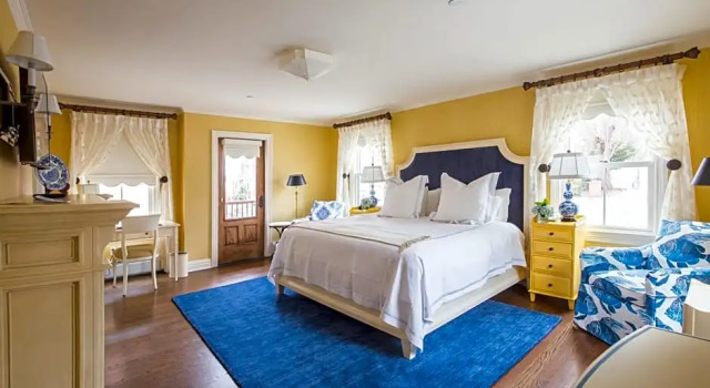 Номер Standard с балконом Saybrook Point Resort & Marina
