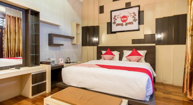 Люкс OYO 619 Naufal Guest House Syariah