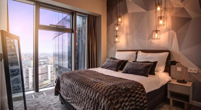Люкс 30th+ Floor Apartments in Sky Tower