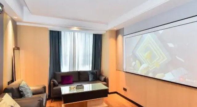 Люкс Deluxe Meiqi Holiday Hotel (Guiyang Baiyun North High-Speed Rail Station, Liyang Branch)