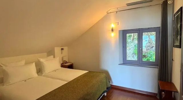 Четырёхместный семейный номер Standard Hôtel La Riviera Victoria