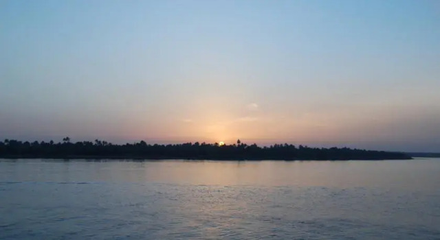 Nile Adventure Sailing Boat, Prenota Hotel Assuan Assuan