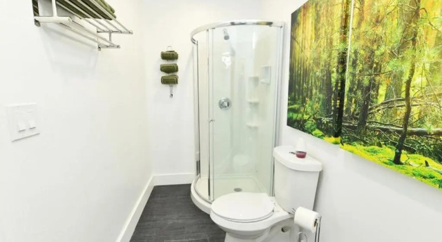 Super Charming●Beach 5min●Fantastic location●Free bikes●Sleeps 16, Забронировать Отель Отели Форт-Лодердейл с парковкой, Парковка
