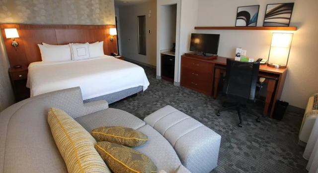 Suite Courtyard by Marriott Merced