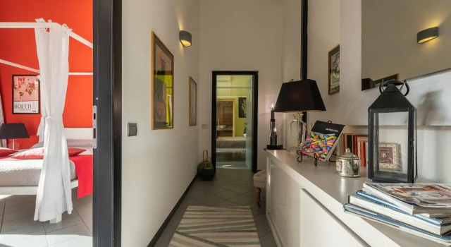 Полулюкс Snob Luxury Suite