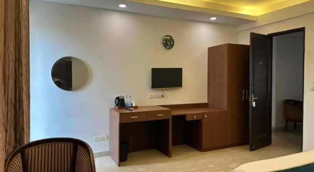 Hotel The Imperio, Забронировать Отель Отели Нью-Дели с завтраком, Завтраки