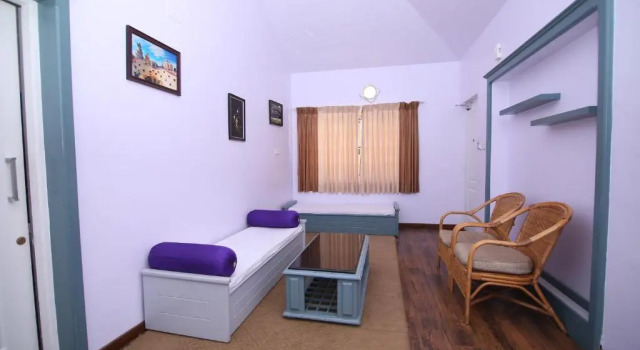 Трёхместный номер Executive Delightz Inn