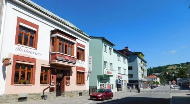 HOTEL BRITANNIA VSETÍN, Забронировать Отель Всетин Beskids