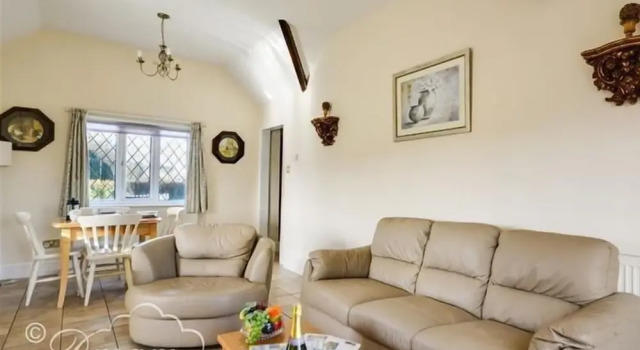 Коттедж Frome Lodge House