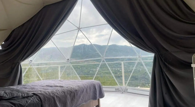 4 seasons. 4 სეზონი Glamping Georgia Racha, Book Campingplads Hoteller i Racha med parkering, Parkering