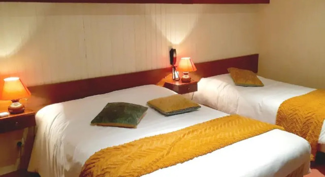 Трёхместный номер Standard Logis Hotel Le Parc