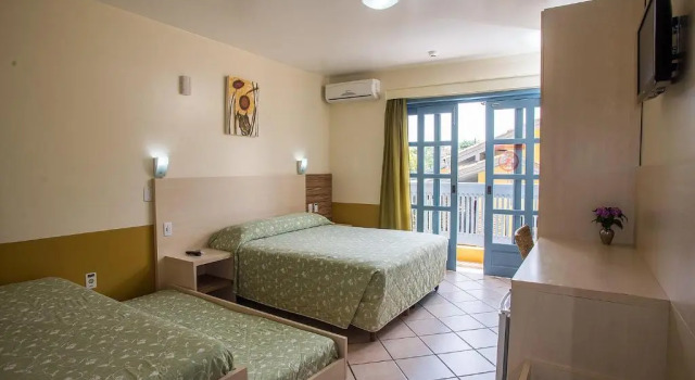 Трёхместный номер Standard Vila Olaria Hotel