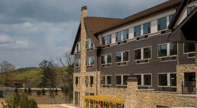 Cacapon State Park Lodge, Book Hotel Morton Grove 