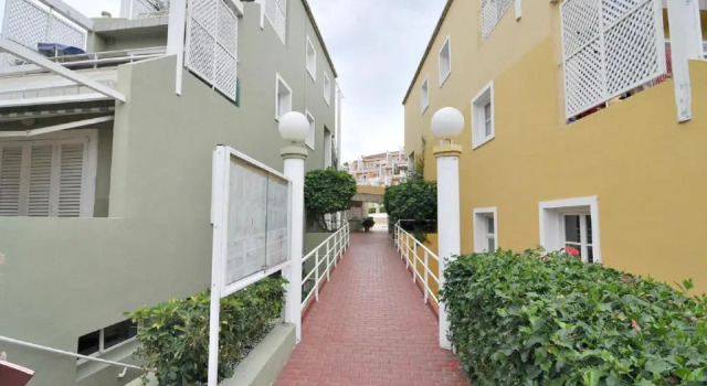 Apartamentos Orlando Costa Adeje, Забронировать Апартаменты/квартира Апартаменты Адехе, рядом с Центр водных видов спорта Tenerife Nautical Center, Апартаменты/квартира