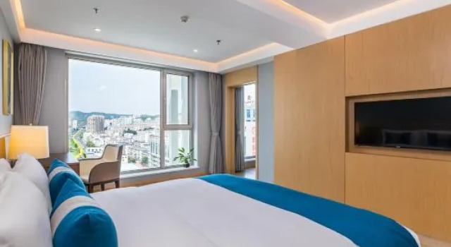 Семейный люкс Deluxe Chengde Tianbao Holiday Hotel