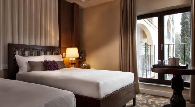 Двухместный номер Executive с балконом Renaissance Tuscany Il Ciocco Resort & Spa