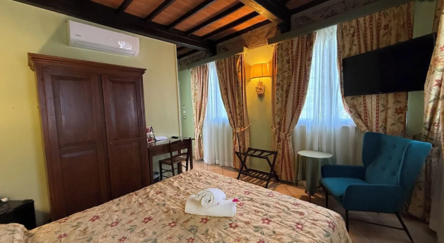 Номер Deluxe Villa Le Camelie Siena