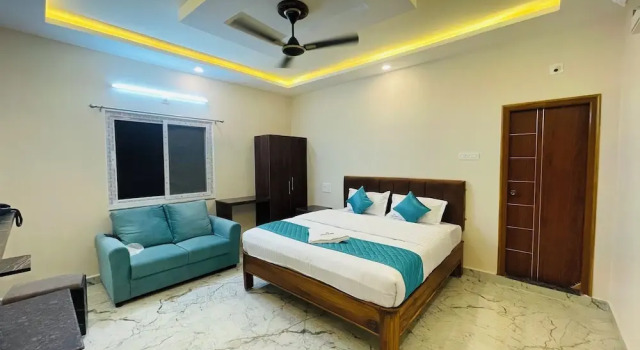 Jonna Grand, Rezerwuj Hotel Hotele w Andhra Pradesh z parkingiem, Parking