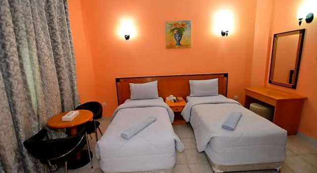 Номер Standard Dubai Youth Hotel