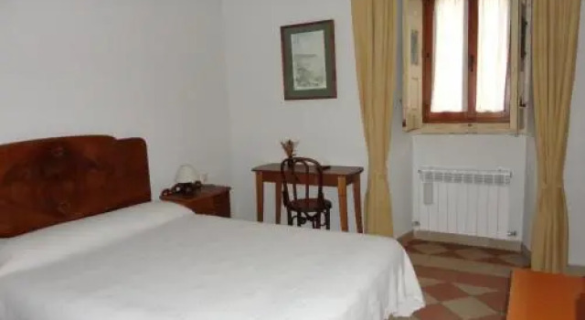 Hostal Puerta Medina, Забронировать Отель Сигуэнса Guadalajara Province