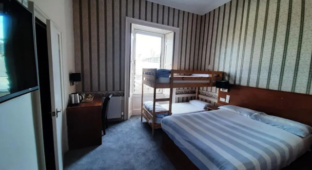Standard Vierer Zimmer Adelphi Hotel