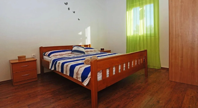 Robinson House Seaway With Pool, Book Feriehus Villaer i Pasman Island, Villa