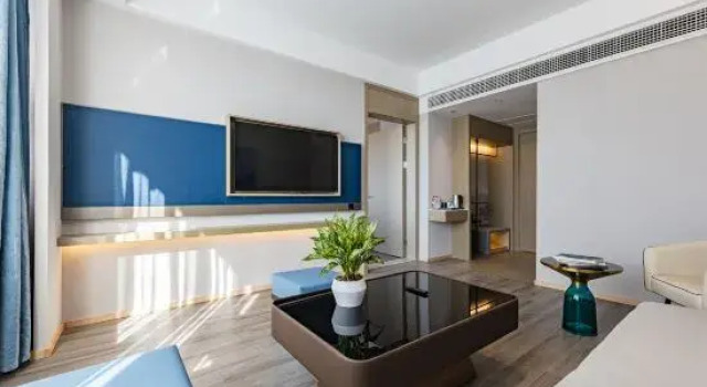 Люкс Premier Kyriad Hotel (Dali Erhai)