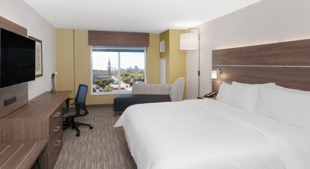 Двухместный номер Standard Holiday Inn Express & Suites Downtown Ottawa East by IHG