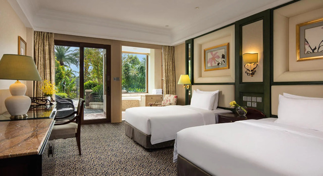 Двухместный номер Deluxe с видом на бассейн Seaview Resort Xiamen
