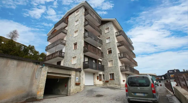 Simona Luxuryapartment few Steps From ski, Забронировать Апартаменты/квартира Отели Сестриере с парковкой, Парковка