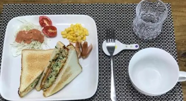 Left Hander Guest House - Hostel