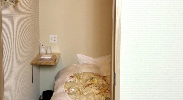 Кровать в общем номере Onsen Guest House Aobato no Su