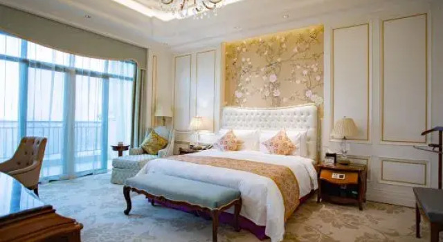 Люкс Business Evergrande Hotel Nanchang