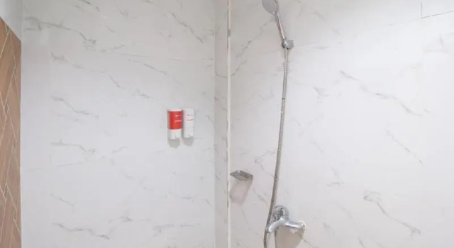 Номер Standard RedDoorz Plus near Tacloban Astrodome