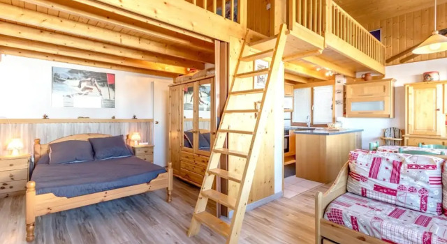 Apartment With 2 Bedrooms in La Plagne-tarentaise, With Wonderful Mountain View