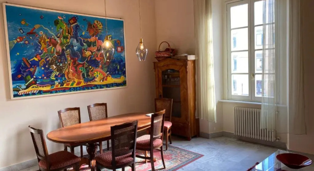 Апартаменты с 3 комнатами Renovated apartment with 3 bedrooms in an historic palazzo between port and old town