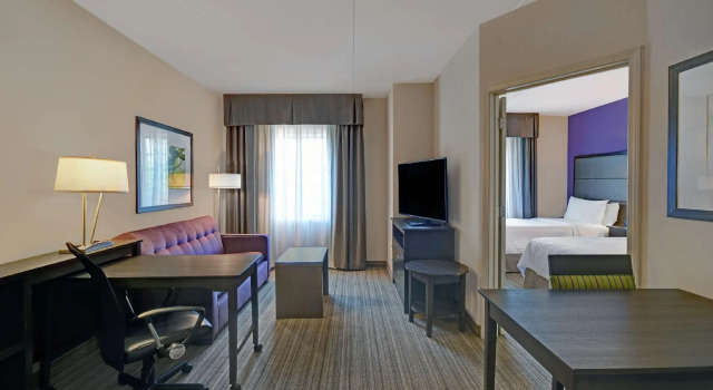 Четырёхместный люкс c 1 комнатой Homewood Suites by Hilton Eatontown