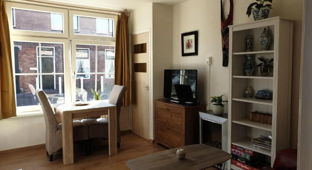 Hout 25, Book Hotel Westkapelle 