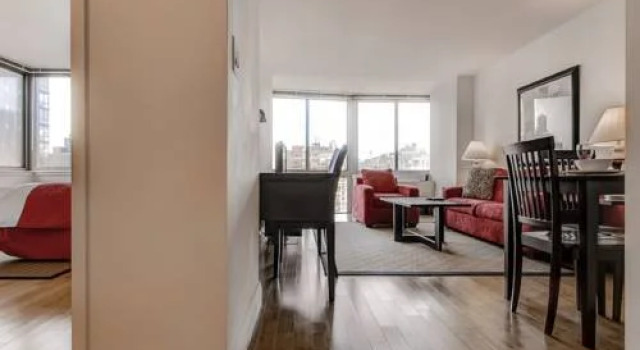 800 Sixth Apartments